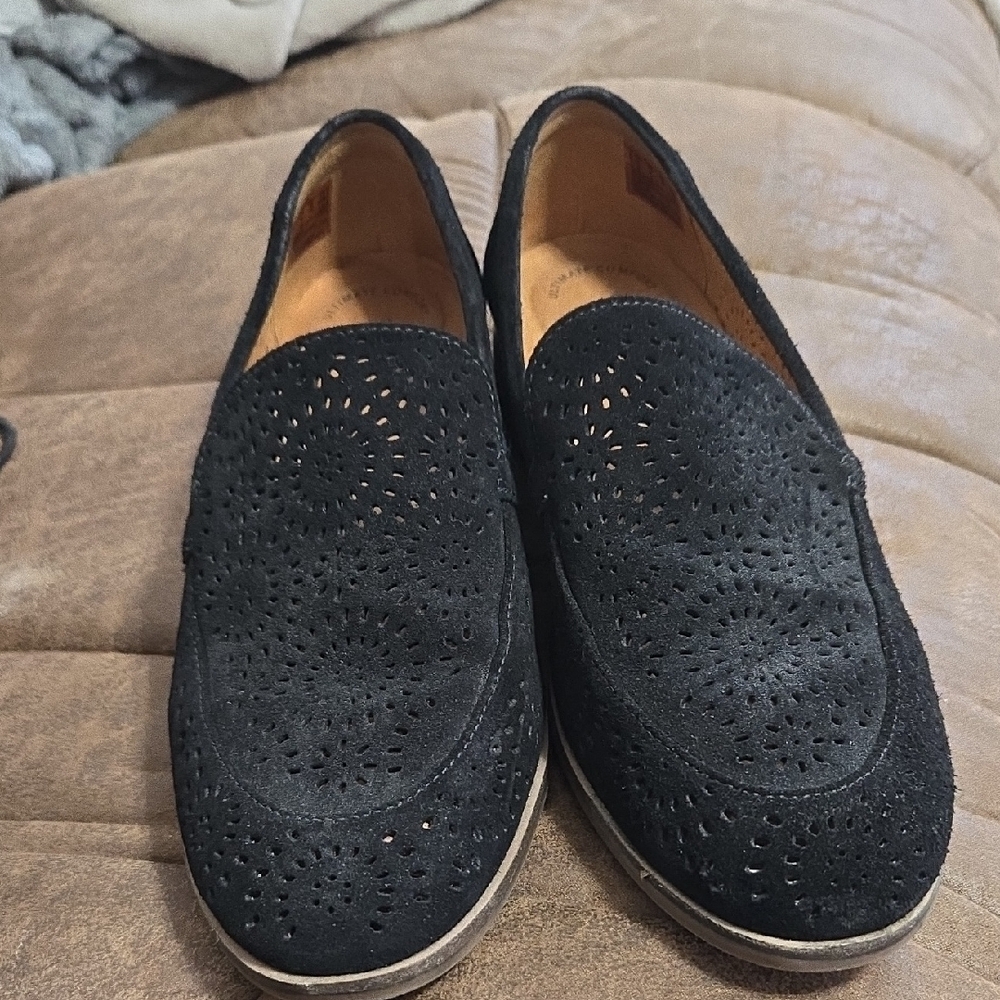 Clarks Black and Tan Loafers